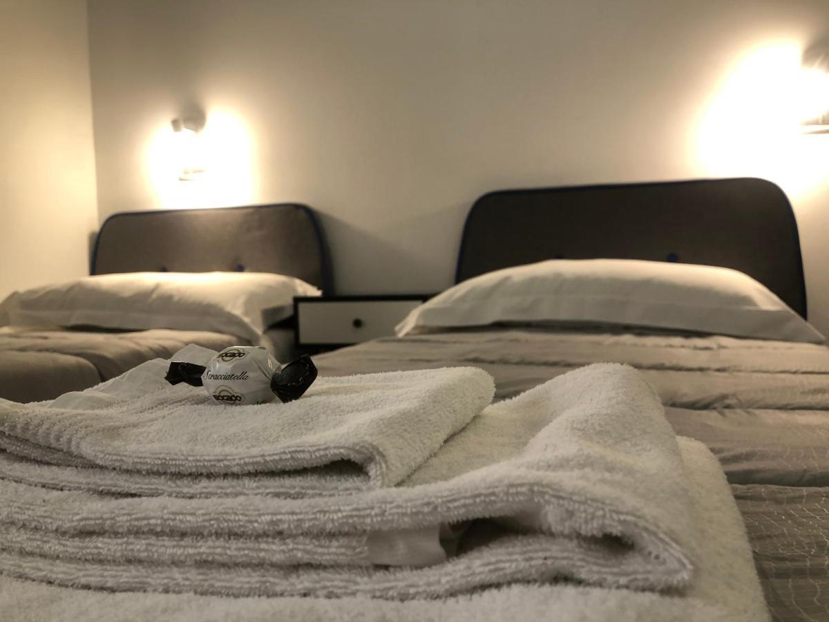 Hotel Domus Cerreto dʼEsi 外观 照片